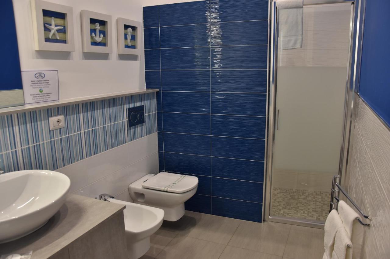 B&B Marina Blu จีอาร์ดีนี นักซอส ภายนอก รูปภาพ