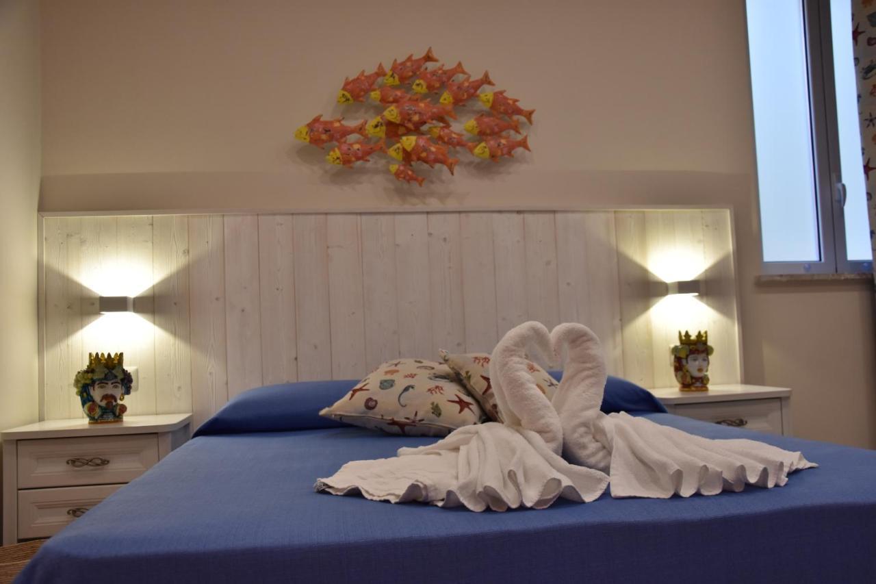 B&B Marina Blu จีอาร์ดีนี นักซอส ภายนอก รูปภาพ