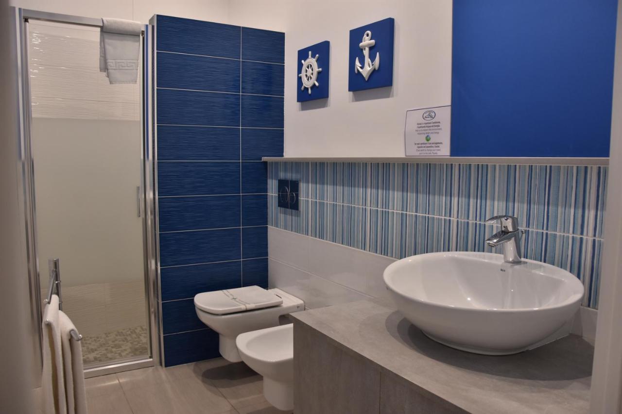 B&B Marina Blu จีอาร์ดีนี นักซอส ภายนอก รูปภาพ
